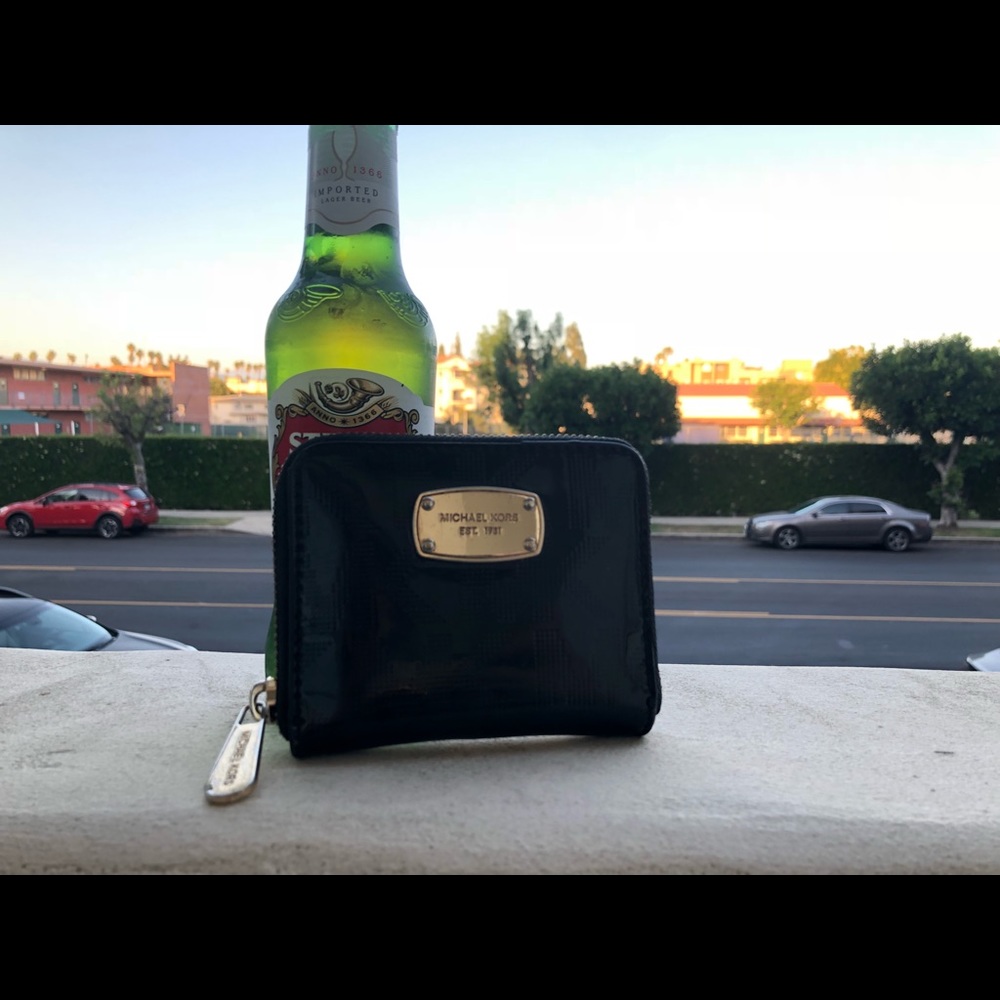 Authentic Michael Kors Zip Around Signature Wallet
